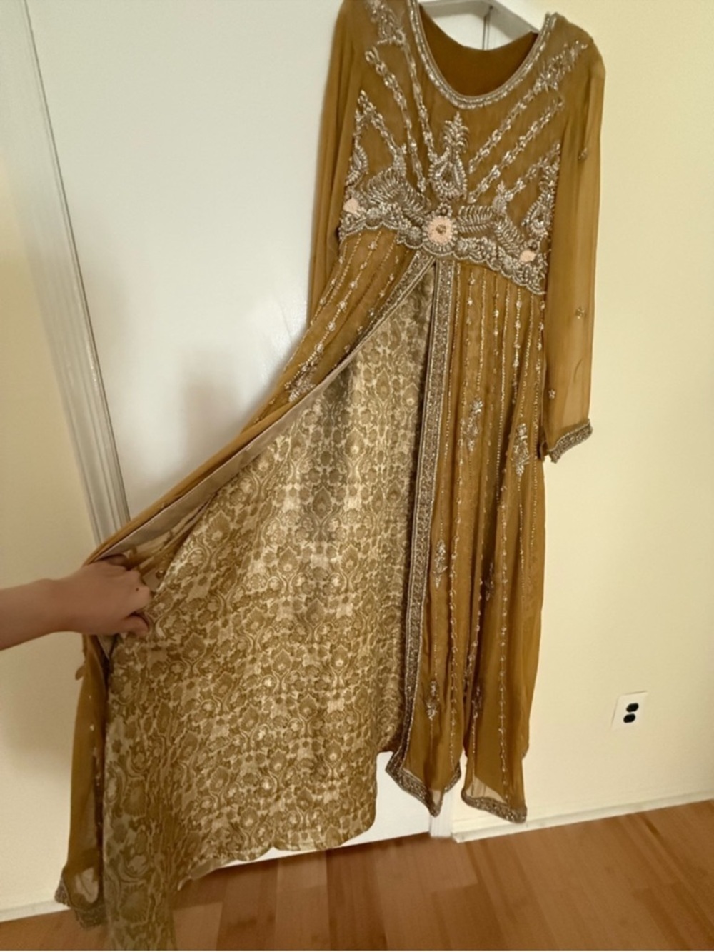PAKISTANI DESIGNER CUSTOM FORMAL WEDDING DRESS INDIAN - Picture 10 of 14